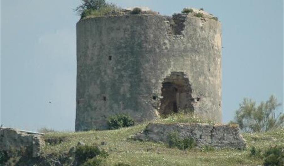 Restos del Castillo y Murallas Musulmanas