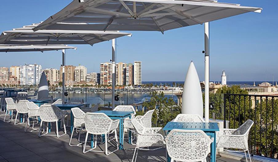 Terraza Room Mate Valeria