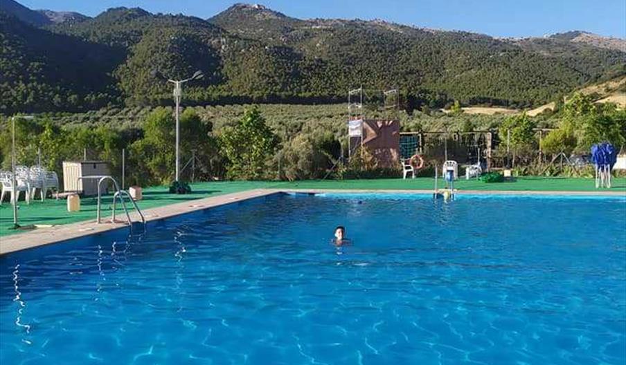 Camping Albergue Ociomagina. Huelma (Jaén)