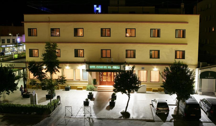 Hotel Ciudad del Sol Pirula