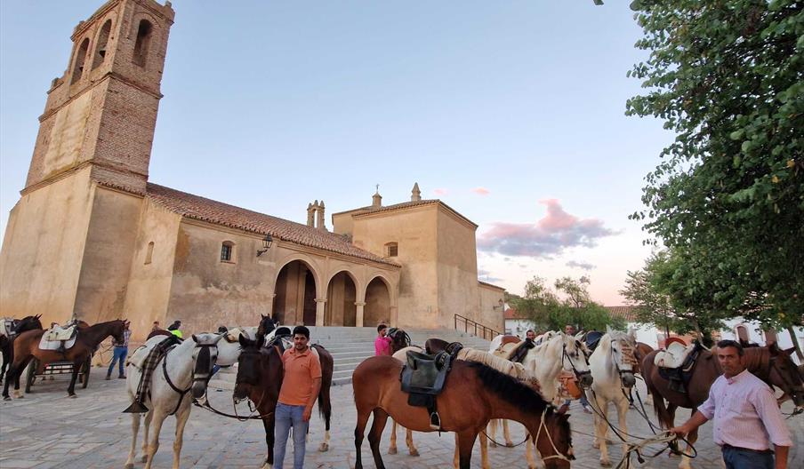EXPERIENCIA A CABALLO EN LA SIERRA MORENA DE SEVILLA