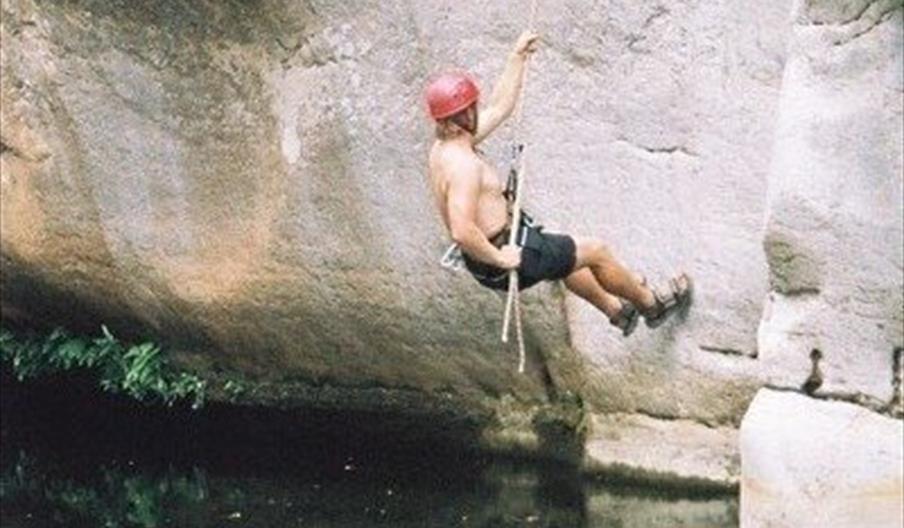 Adventurebug Travel & Events