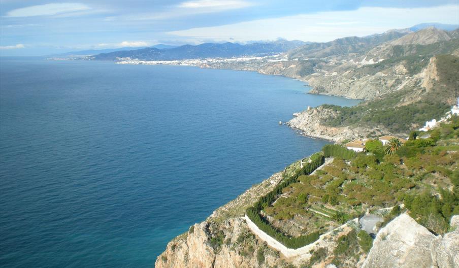Acantilados de Maro-Cerro Gordo