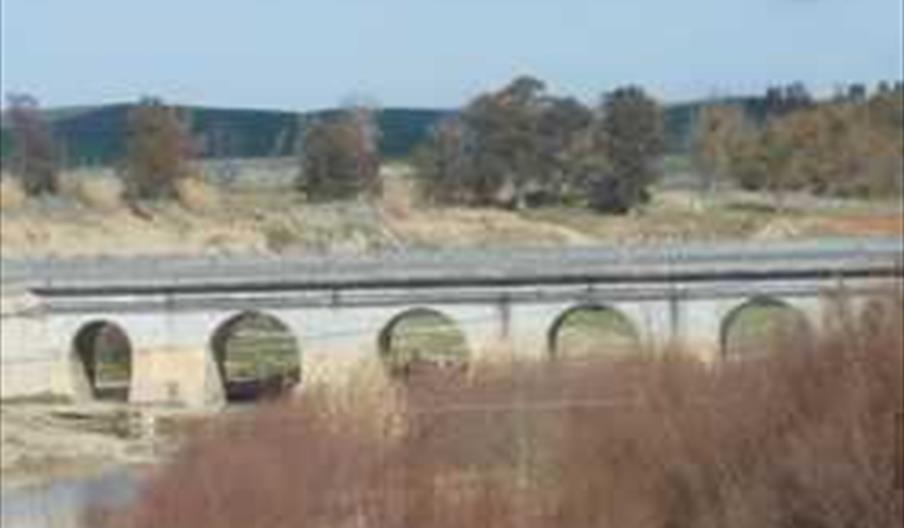 Puente Viejo o del Guadajoz