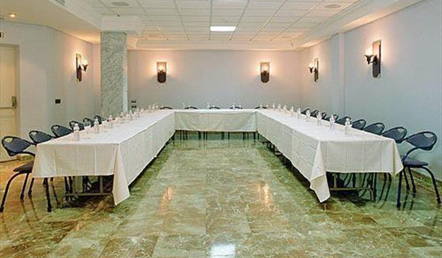 Hotel Apartamento La Cueva Park