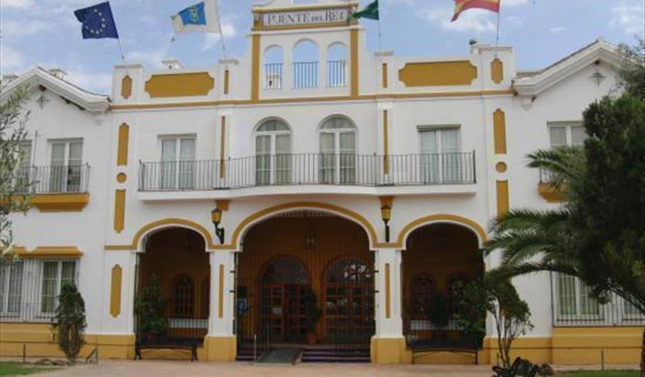 Hostal Hospedería Puente del Rey