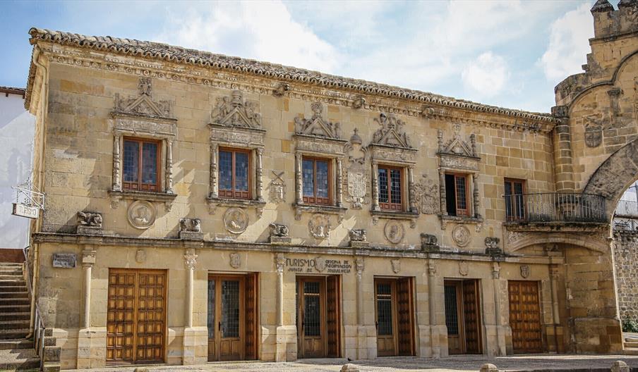 Antigua Audiencia Civil / Oficina de Turismo