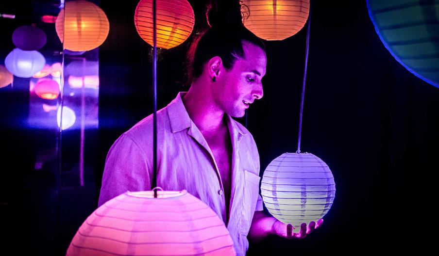 Cliché Selfie Gallery