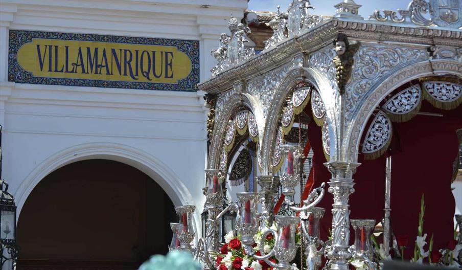 Paso de las Hermandades por Villamanrique
