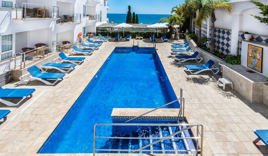 Vista general piscina