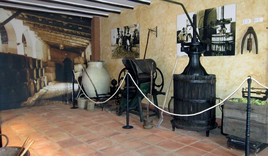 Obrador y Museo del Mosto Castillo de Moriles