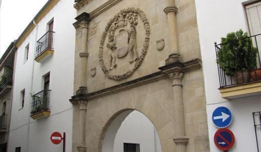 Portada del Palacio del Caballerizo Ortega