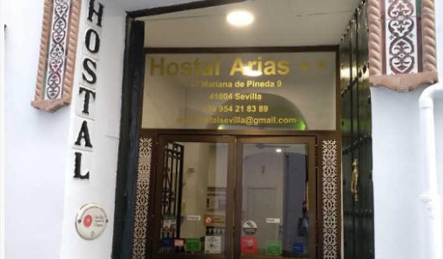 Hostal Arias