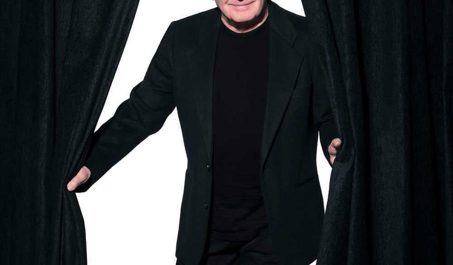 Victor Manuel - Concert Music Festival