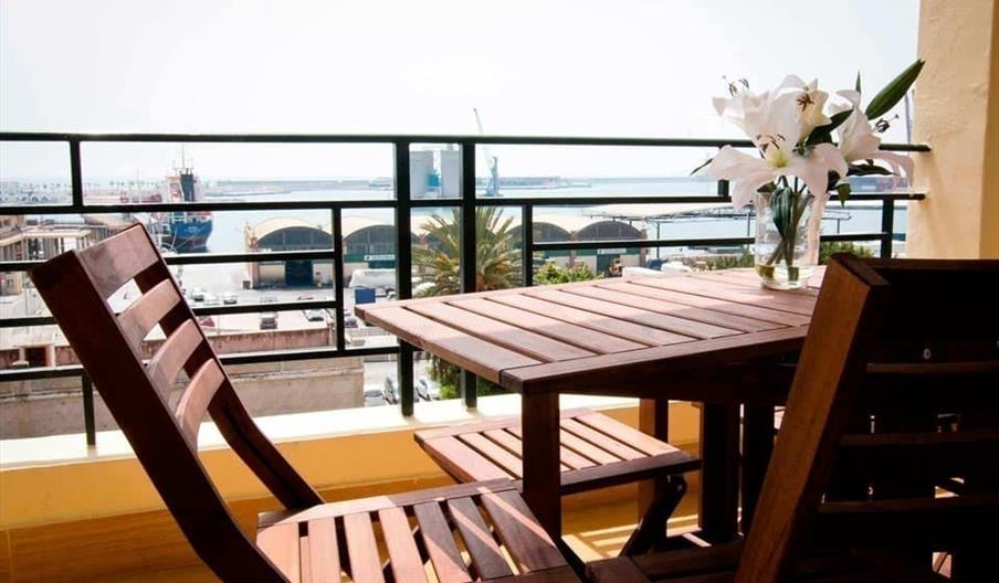 Apartamento Holidays 2 Málaga Muelle Heredia terraza