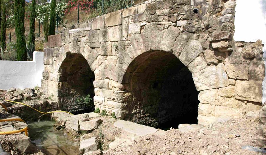Depósitos Romanos y Fuente de la Salada