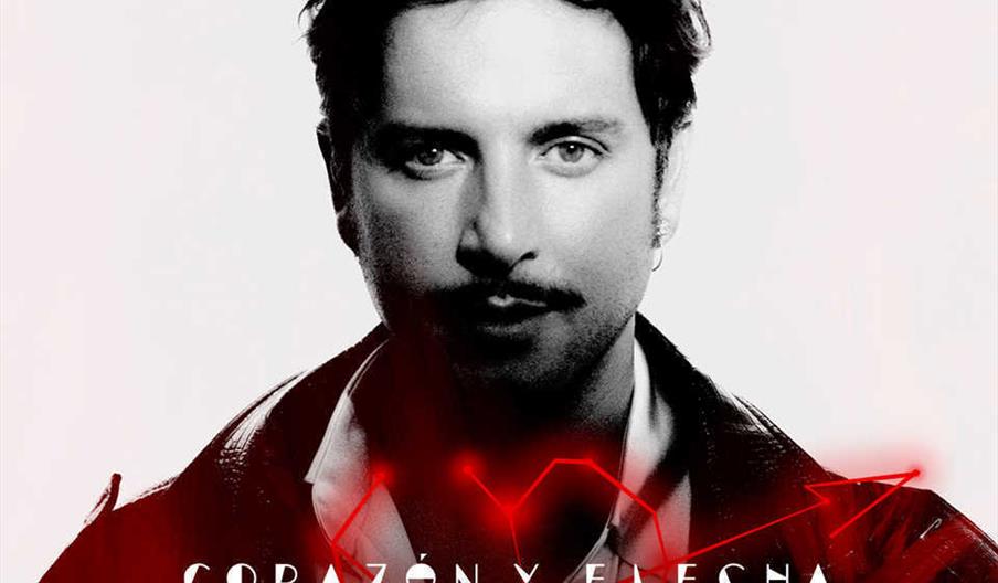 Manuel Carrasco Corazón y Flecha