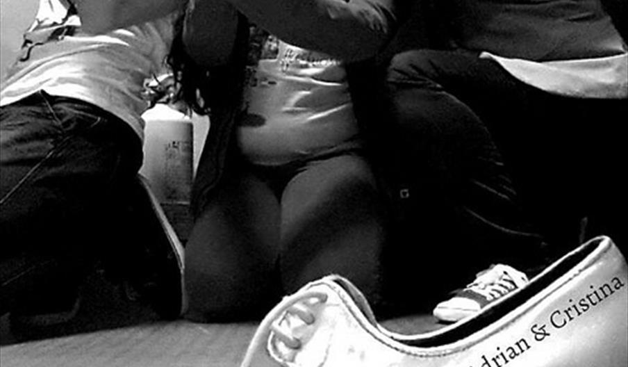 Academia de Baile de Adrián y Cristina