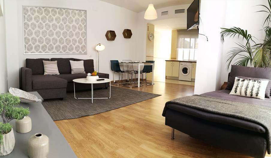 Apartamentos Mitjana Plaza