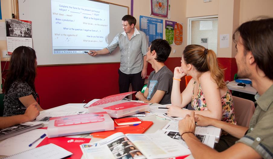 Centro de Idiomas Macarena