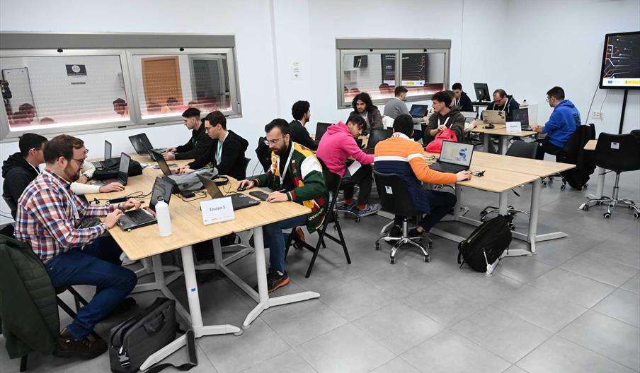 Cámara Oficial de Comercio, Industria y Servicios de Linares