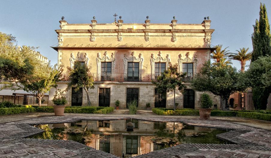 Conjunto Monumental del Alcázar de Jerez y Cámara Oscura