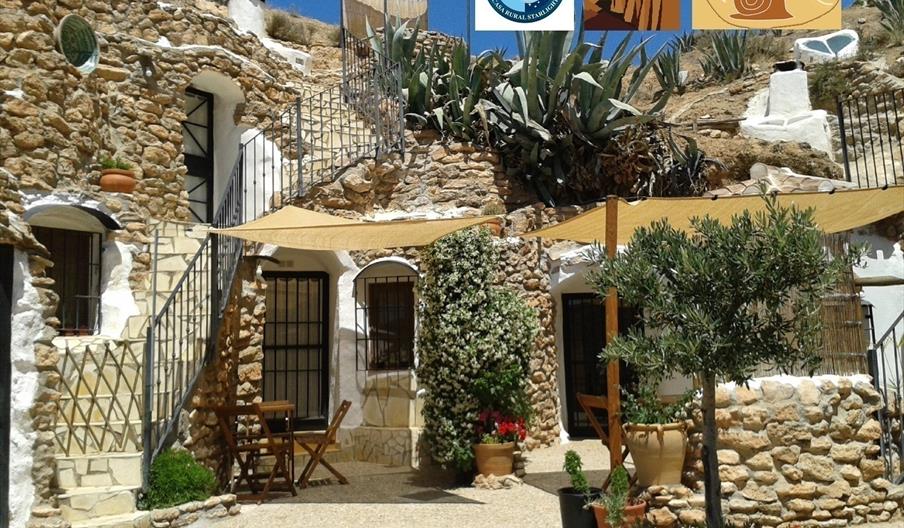 Vivienda Rural Cuevas Algarves de Gorafe El Algar