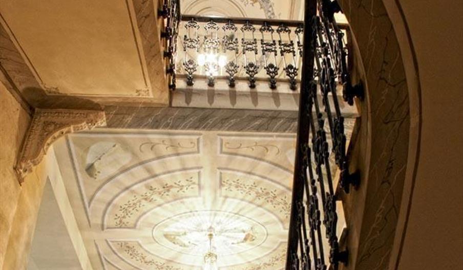 Palacete de las Hilanderas