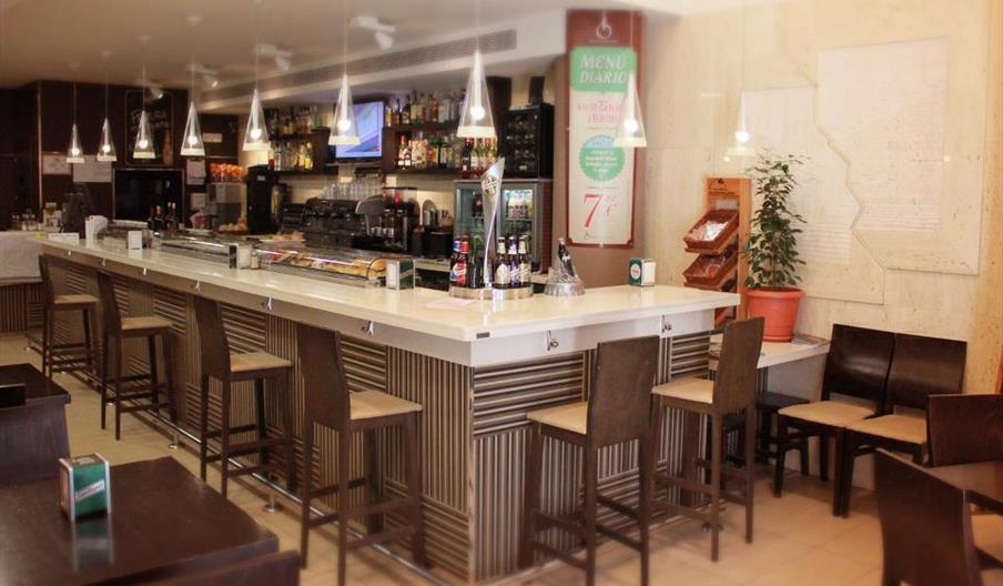 Los Pueblos (Alameda Principal)