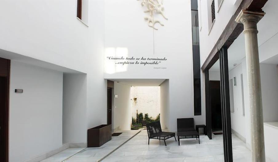 Apartamentos Elvira Suites