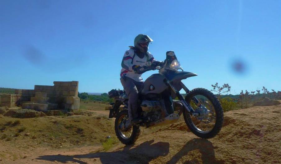 Fosil Expedition Services