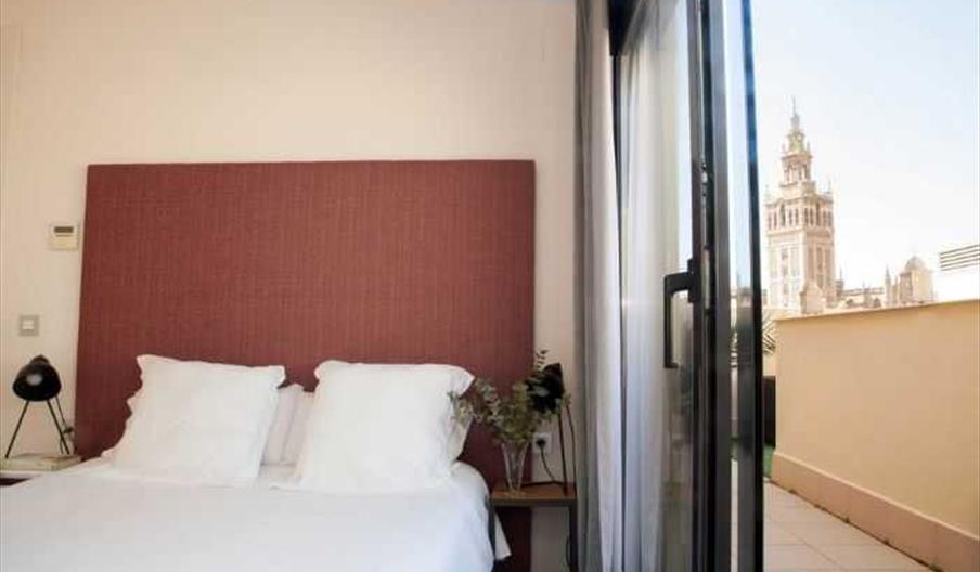 Apartamentos Guzman El Bueno Suites