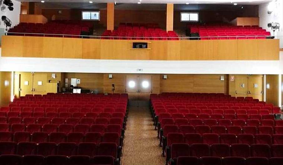 Teatro Los Remedios, Sevilla