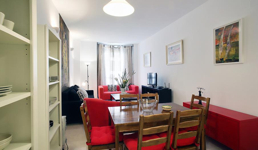 Apartamentos Doña Elvira III King's Inn