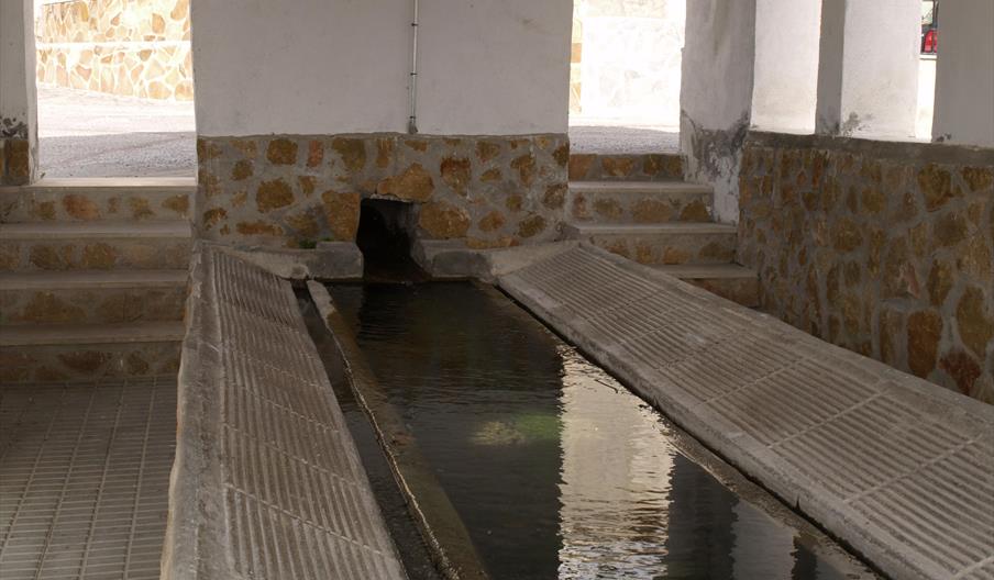 Lavadero Público de Urrácal