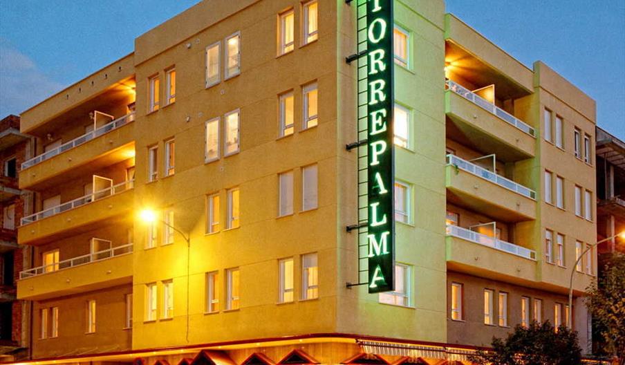 Fachada del Edificio del Hotel Torrepalma ***