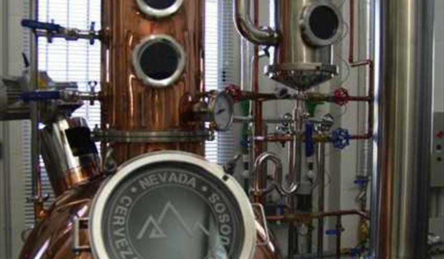 Destilería, fábrica de cerveza