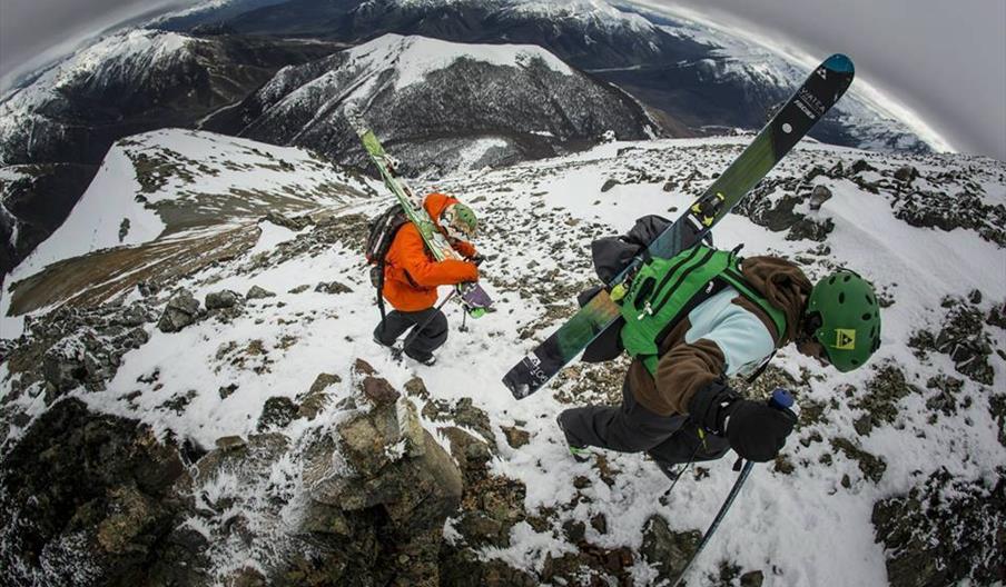 Blanca Nieve Escuela de Esquí y Snowboard