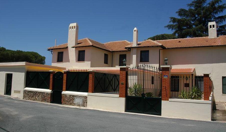 Casa Rural Riotinto Victorian House