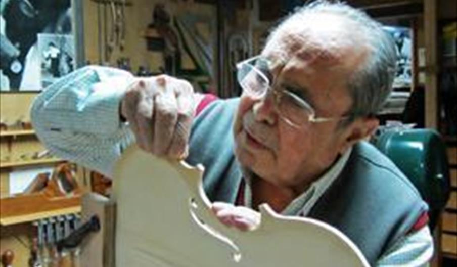 Chacón Luthiers - José Ángel Chacón