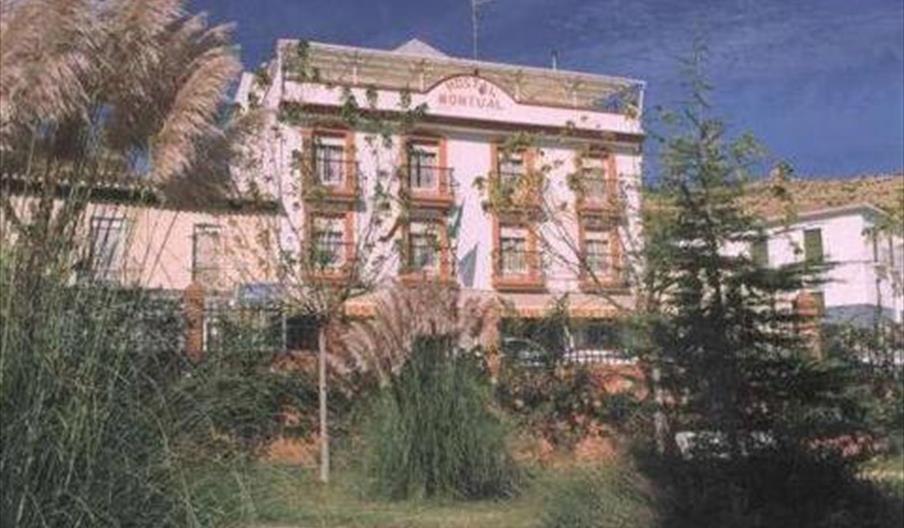 Hostal Montual