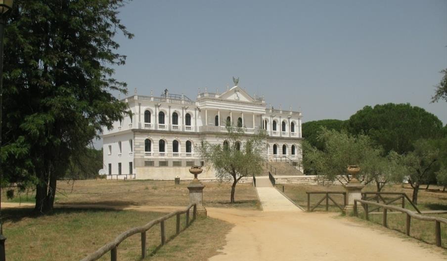 Palacio El Acebrón