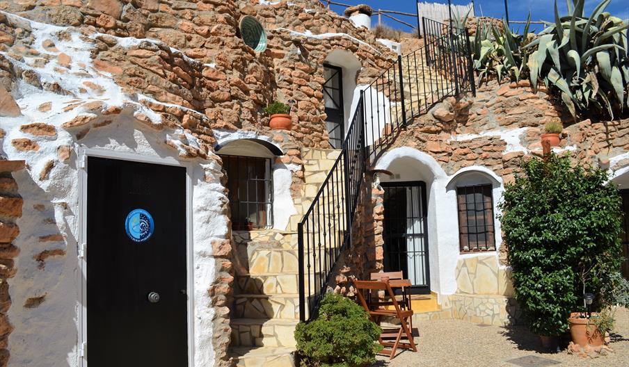 Vivienda Rural Cuevas Algarves de Gorafe La Romerita