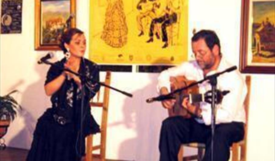 Peña Flamenca de Ronda "Tobalo, Fernanda y Bernarda"