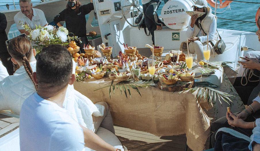 Degustaciones a bordo catamaran