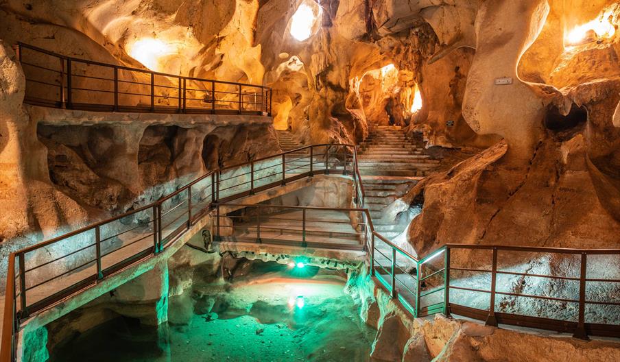 Cueva del Tesoro