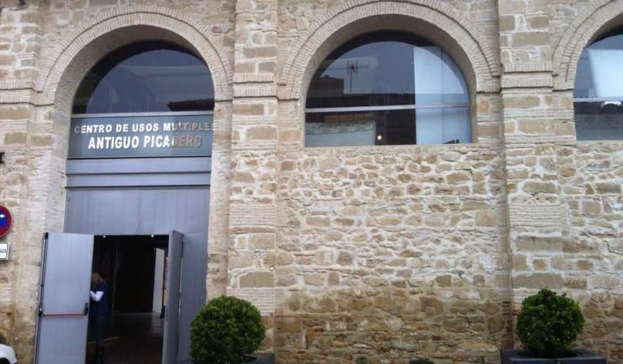Centro de usos múltiples de Baeza