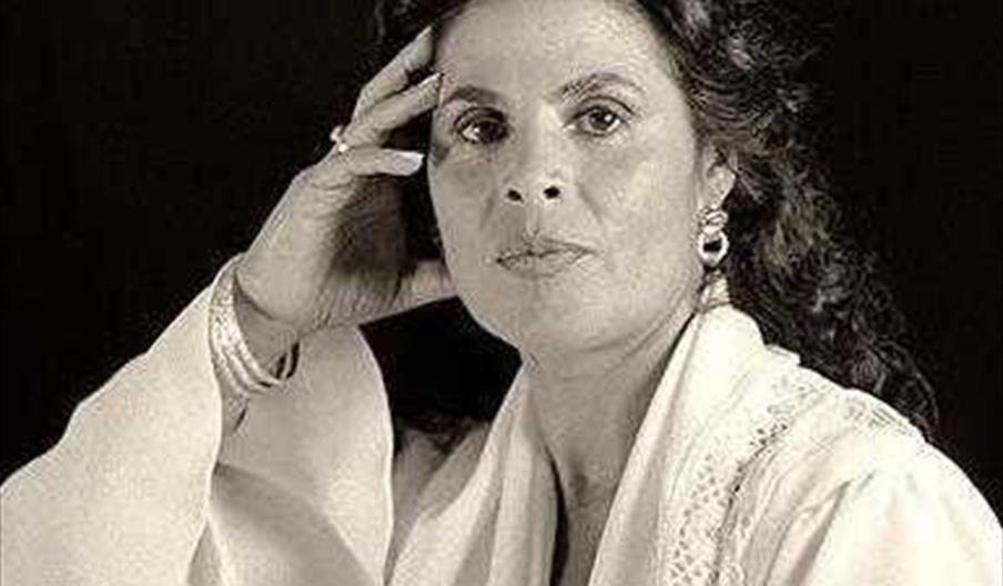 image_159816_jpeg_800x600_q85.jpg Aurora Vargas