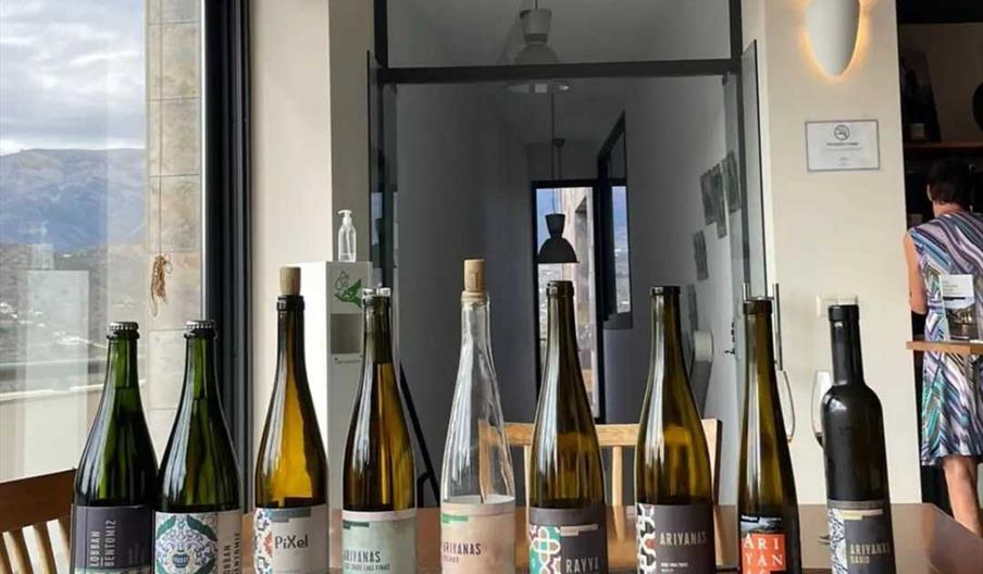 Visita a bodega Axarquía, cata y almuerzo gastronómico