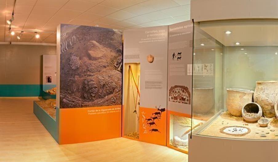 Museo arqueológico-etnográfico